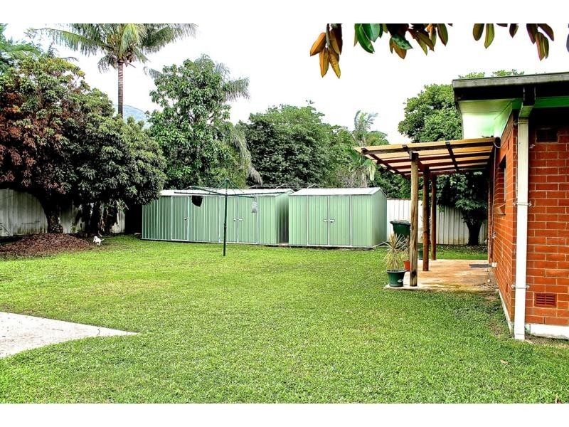 95-97 Enmore Street, Manoora QLD 4870