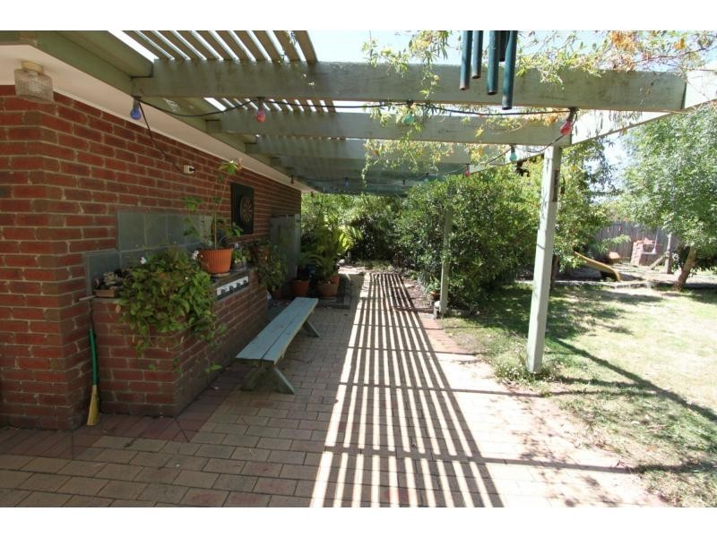 129 Eramosa Road East, Somerville VIC 3912