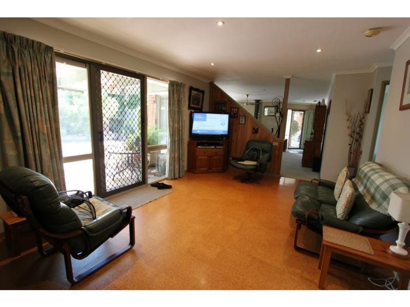 129 Eramosa Road East, Somerville VIC 3912