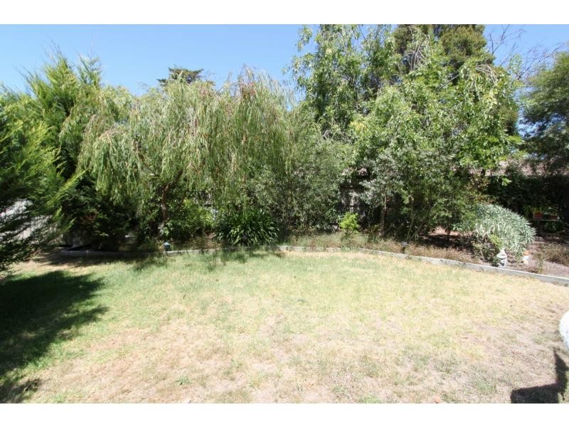 129 Eramosa Road East, Somerville VIC 3912