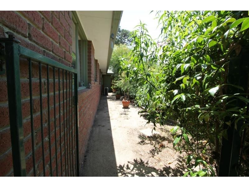 129 Eramosa Road East, Somerville VIC 3912