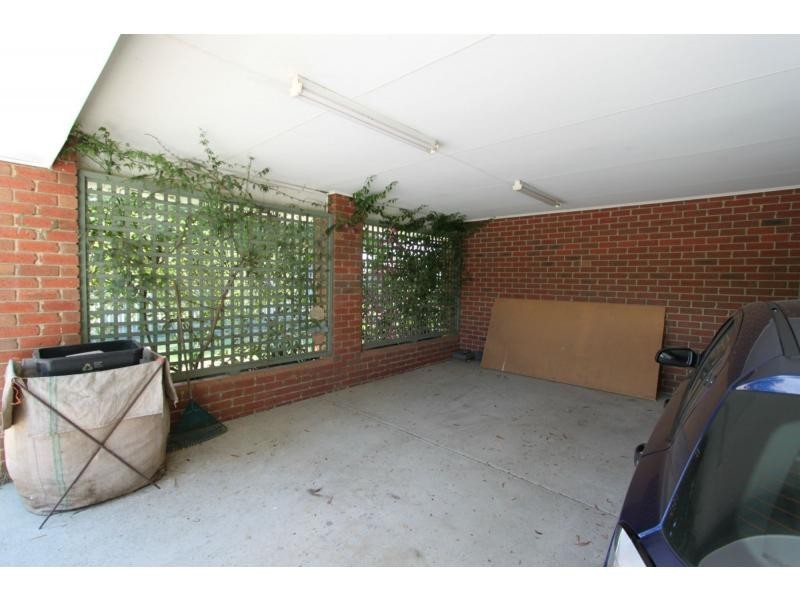 129 Eramosa Road East, Somerville VIC 3912