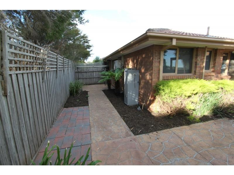 Unit 3/2 George Street, Somerville VIC 3912