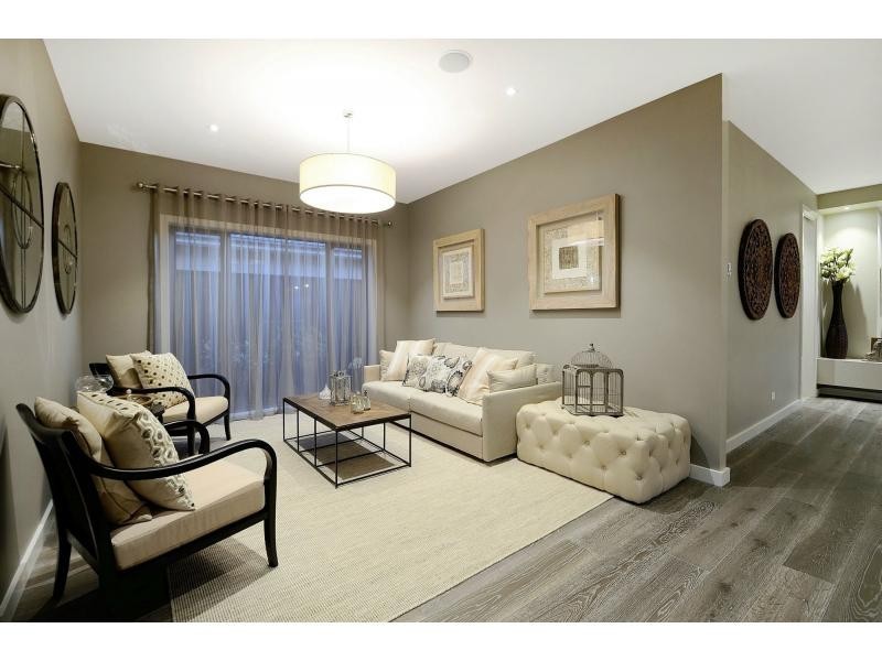 Clyde North VIC 3978