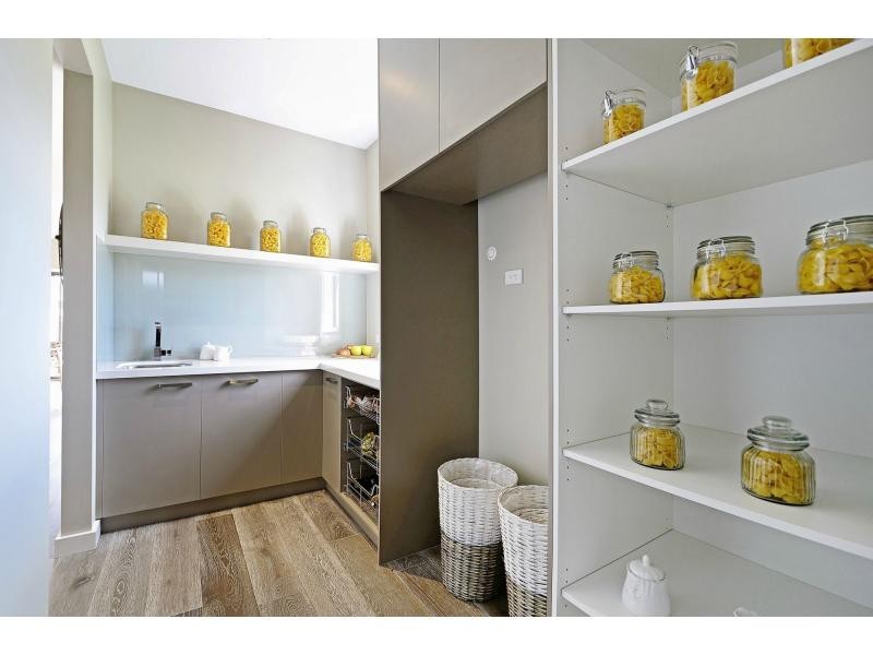 Clyde North VIC 3978