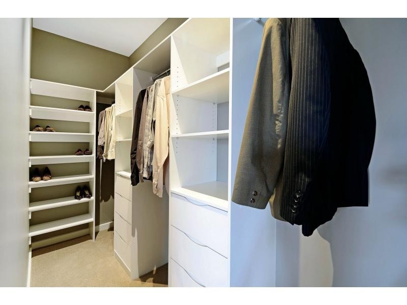 Clyde North VIC 3978