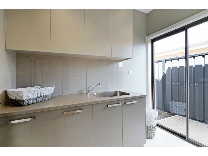 Clyde North VIC 3978