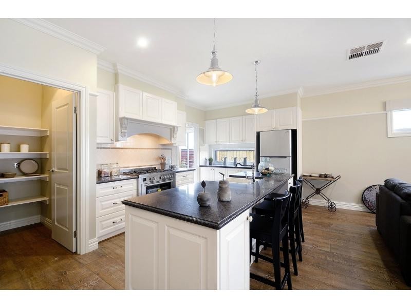 Cranbourne North VIC 3977