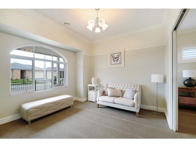 Cranbourne North VIC 3977