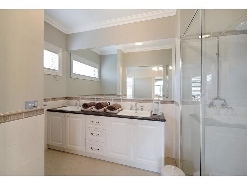 Cranbourne North VIC 3977