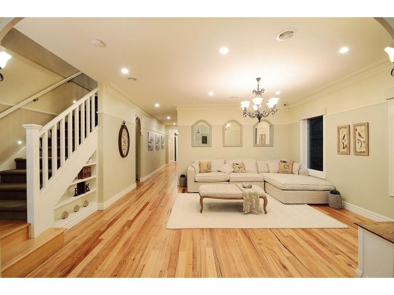 7 Red Maple Drive, Cranbourne VIC 3977