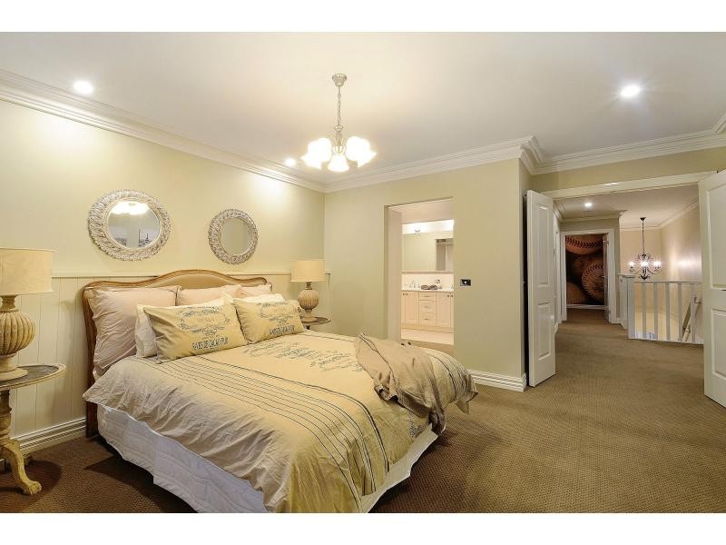 7 Red Maple Drive, Cranbourne VIC 3977