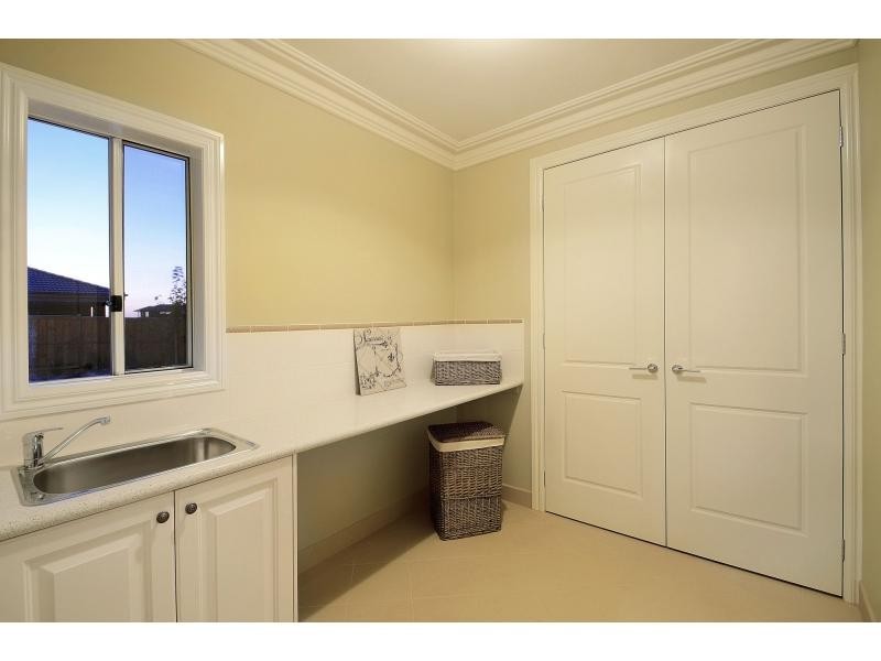 7 Red Maple Drive, Cranbourne VIC 3977