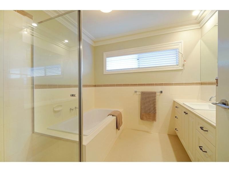 7 Red Maple Drive, Cranbourne VIC 3977