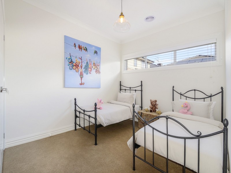 14 Callow Avenue, Clyde North VIC 3978