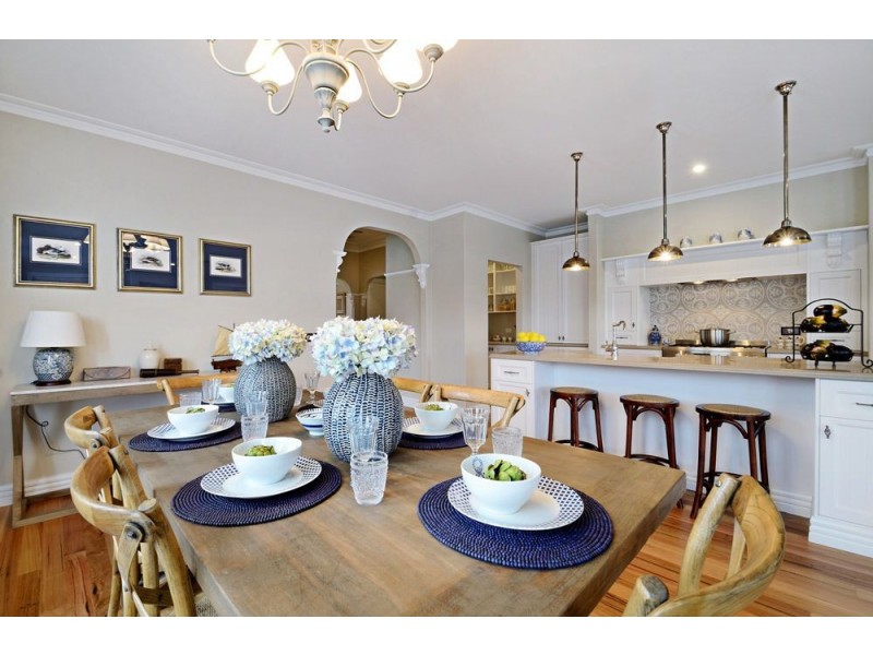 34 Welsh Crescent, Clyde North VIC 3978