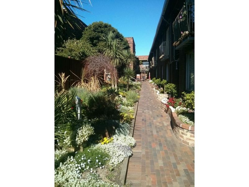Unit 2/325 Nepean Highway, Frankston VIC 3199