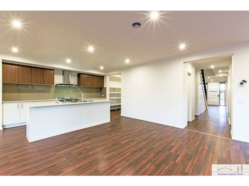 16 Hillwood Street, Clyde VIC 3978