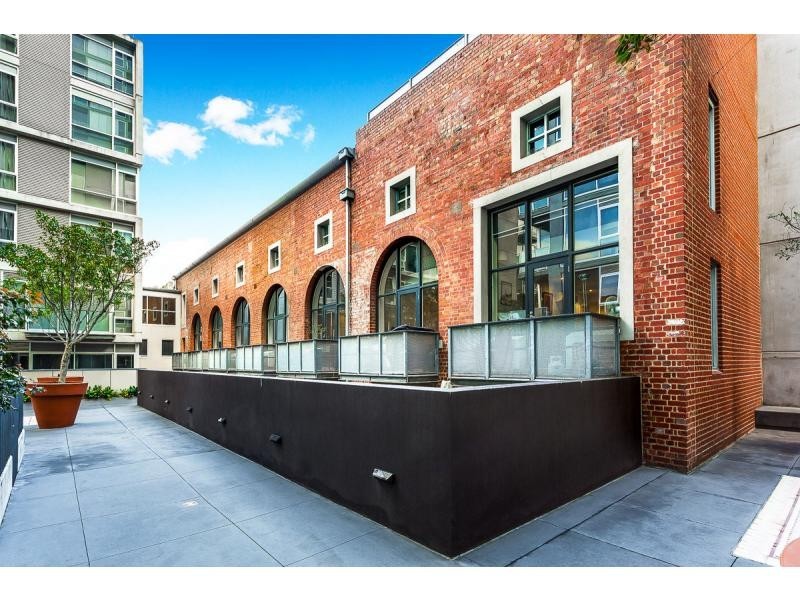 Unit P02W/189 Powlett Street, East Melbourne VIC 3002