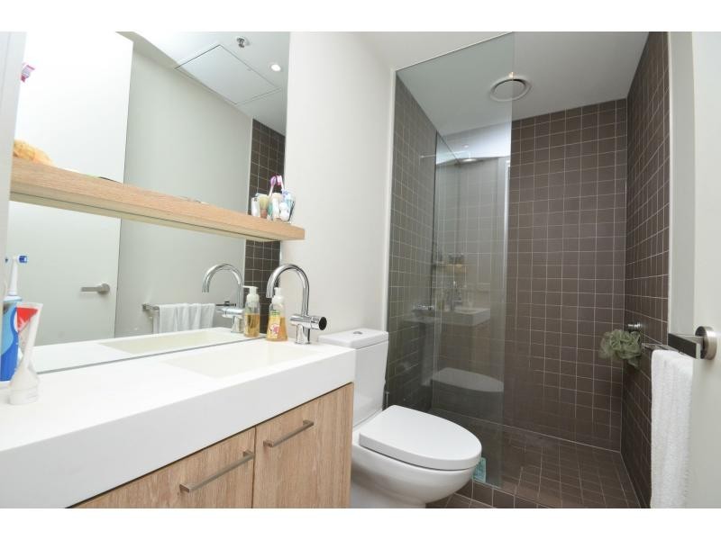 Unit 302P/50 Claremont Street, South Yarra VIC 3141