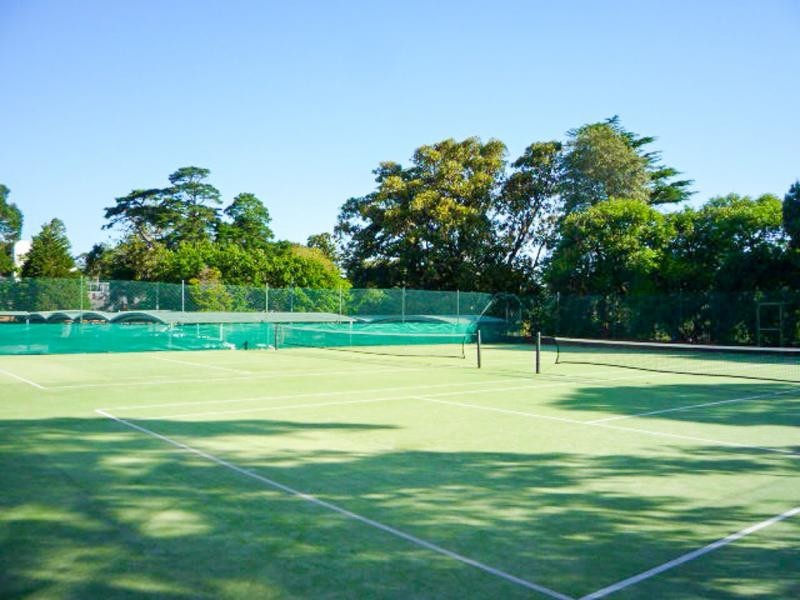 154 Wiltshire Drive, Kew VIC 3101