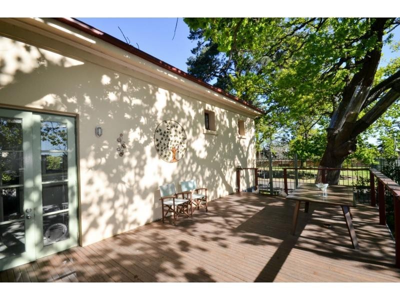 154 Wiltshire Drive, Kew VIC 3101