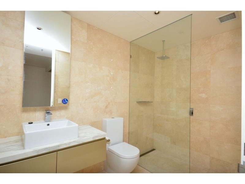 Unit 612/480 Riversdale Road, Hawthorn East VIC 3123