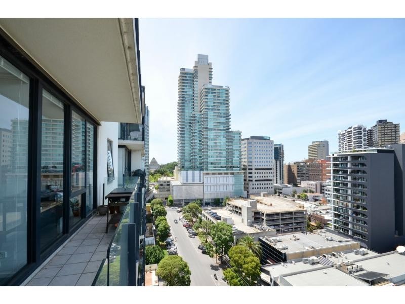 Unit 1306/38 Bank Street, South Melbourne VIC 3205