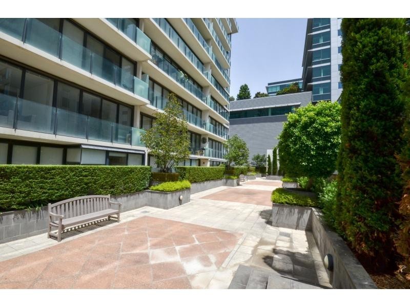 Unit 1306/38 Bank Street, South Melbourne VIC 3205