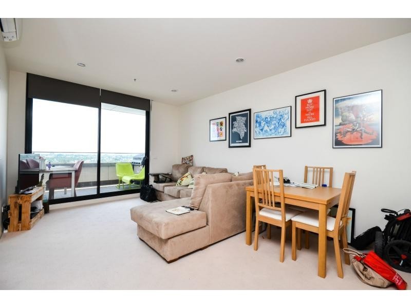 Unit 906/8 Breavington Way, Northcote VIC 3070