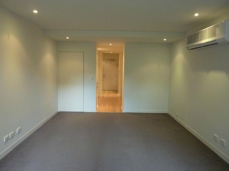 East Melbourne VIC 3002