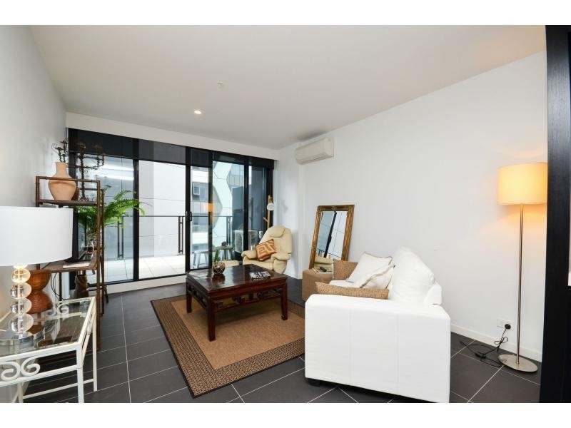 Unit 908/50 Albert Street, South Melbourne VIC 3205