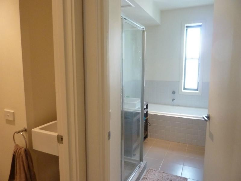 Unit 18/3 Evergreen Circuit, Cheltenham VIC 3192