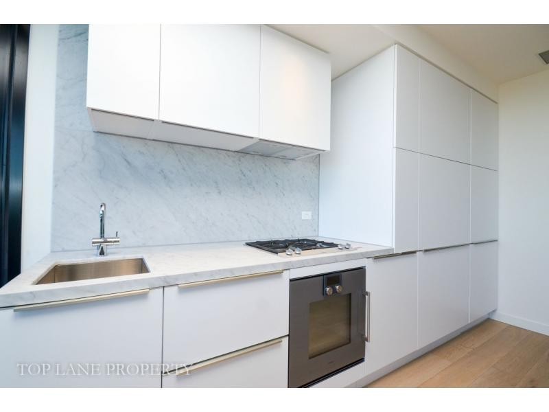 2404/18 YARRA Street, South Yarra VIC 3141