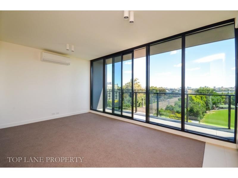 802/18 Yarra Street, South Yarra VIC 3141