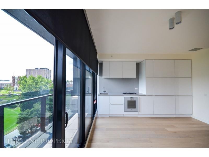 704/18 Yarra Street, South Yarra VIC 3141