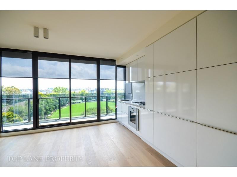 704/18 Yarra Street, South Yarra VIC 3141