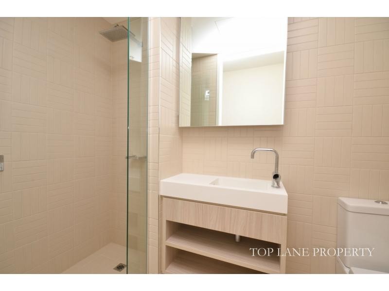 2302/18 Yarra Street, South Yarra VIC 3141