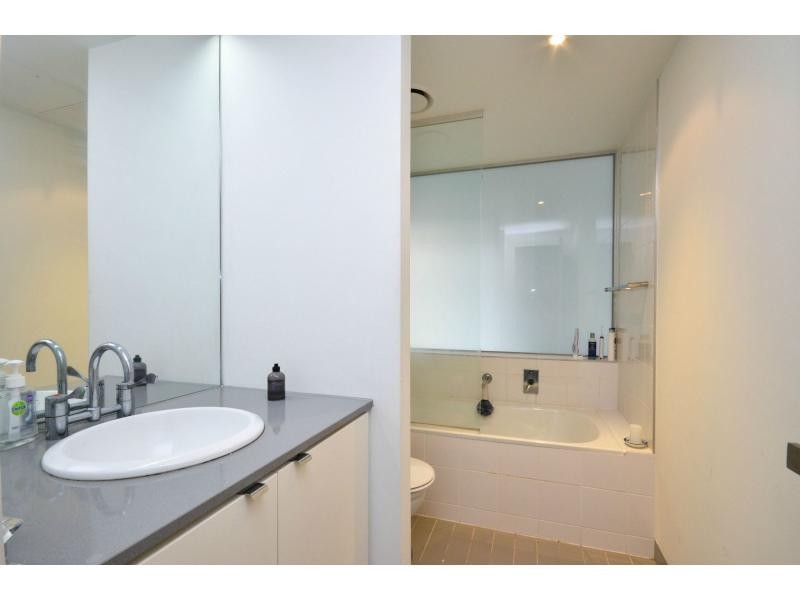 Unit 404A/158 Albert Street, East Melbourne VIC 3002