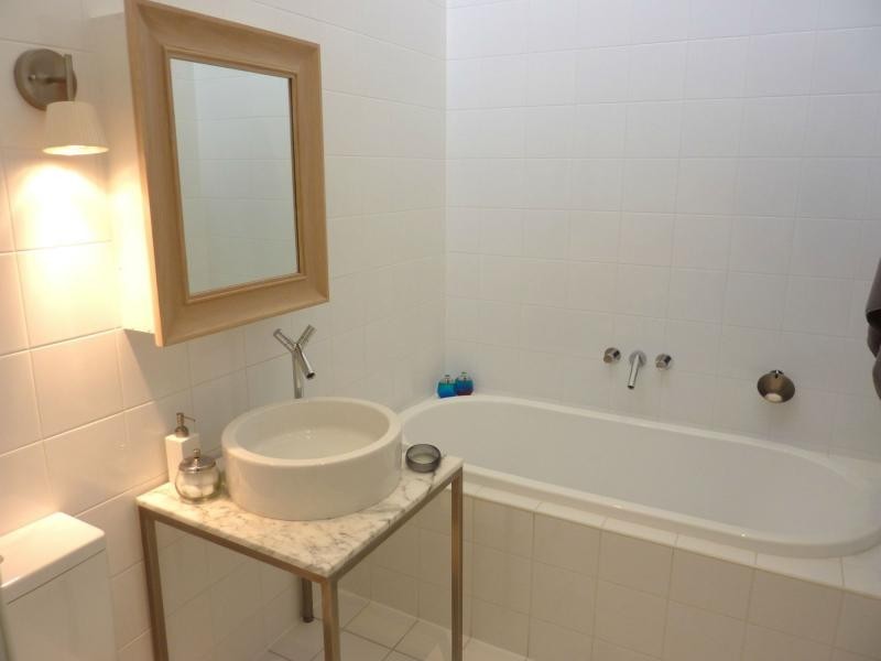 East Melbourne VIC 3002