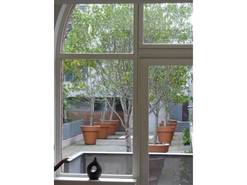 East Melbourne VIC 3002