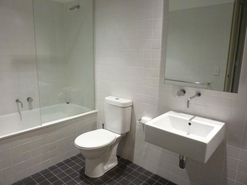 East Melbourne VIC 3002