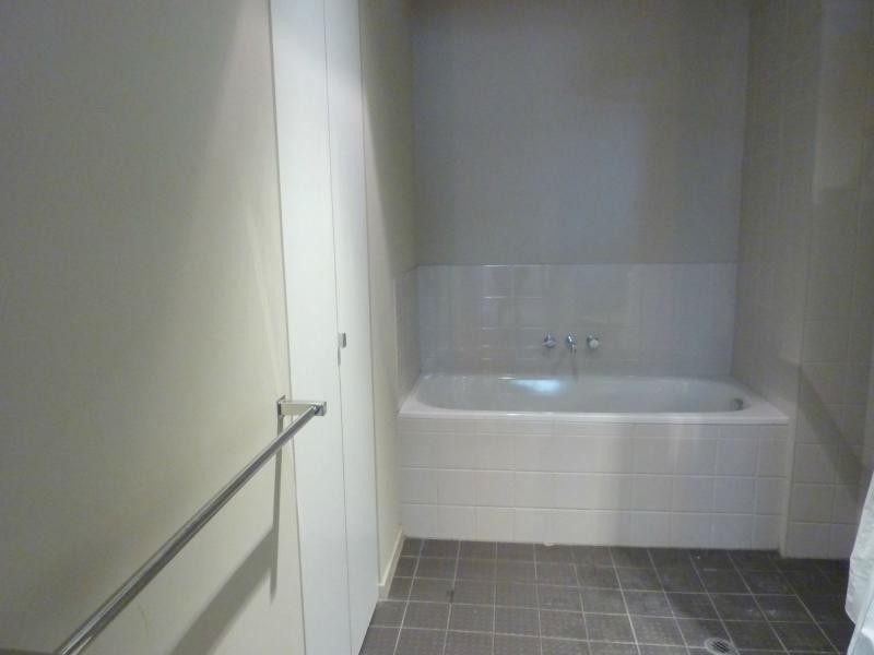 East Melbourne VIC 3002