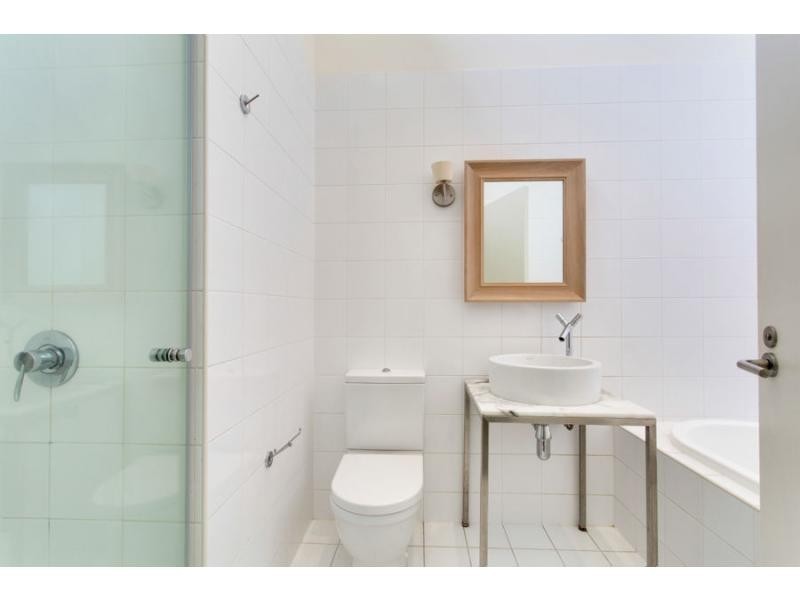 East Melbourne VIC 3002