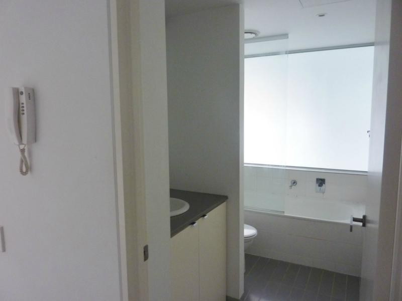 East Melbourne VIC 3002