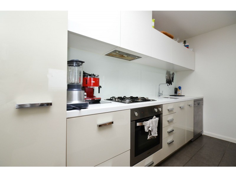 906/8 Breavington Way, Northcote VIC 3070
