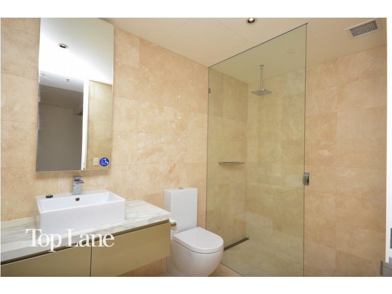 810/480 Riversdale Road, Hawthorn East VIC 3123