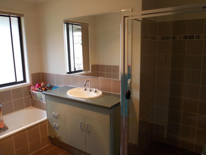 35 Bentley Drive, Regency Downs QLD 4341