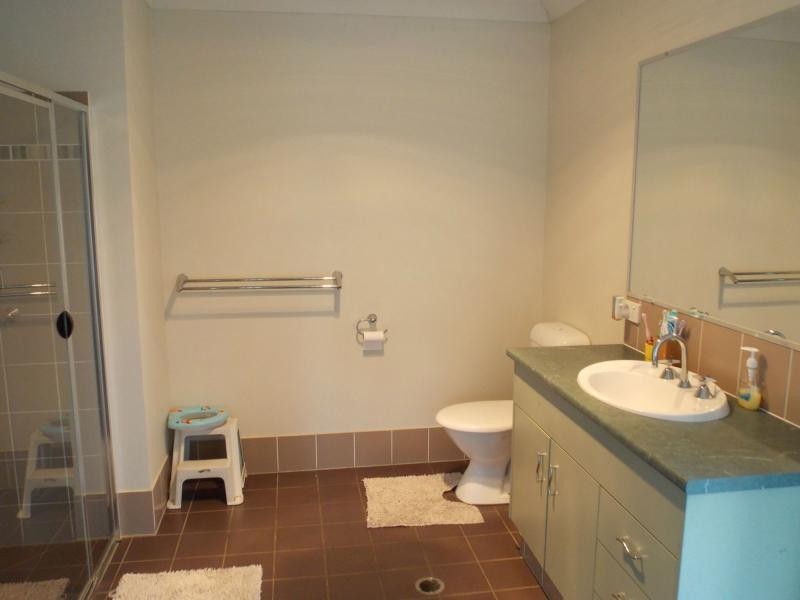 35 Bentley Drive, Regency Downs QLD 4341