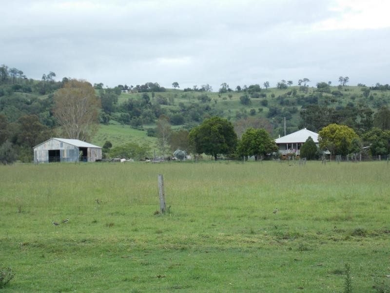 51 Long Gully Road, Summerholm QLD 4341